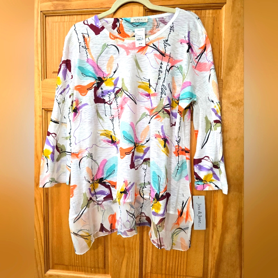 Jess & Jane Long Sleeve Tee With Chiffon Bottom, Size L